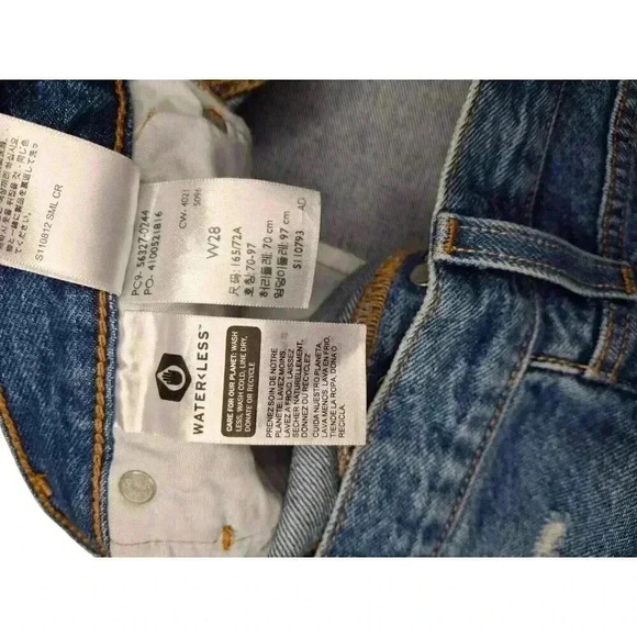 Levis Premium 501 Jean Shorts Denim Women Big 28 Cut offs Measures 30 - Picture 6 of 10